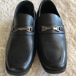 Perry Ellis portfolio boys dress shoes size 4